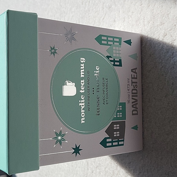 DavidsTea Nordic Tea Mug with Infuser Winter Village - Picture 1 of 4